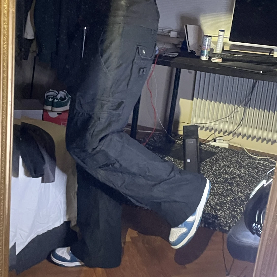 Svarta Cargobyxor - 90