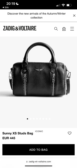 Väska  - Super fin väska från Zadig &Voltaire i bra skick utan några tecken på användning. Namnet:  Sunny XS Studs Bag. Idag kostar väskan 5190 kr men jag säljer 4000 kr💕