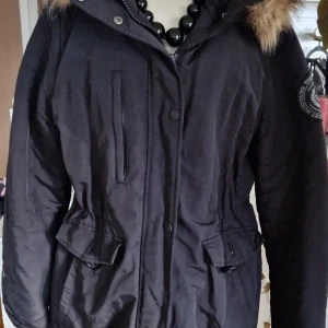 Snygg höst/vinter jacka - Perfekt Nu Till hösten och vintern