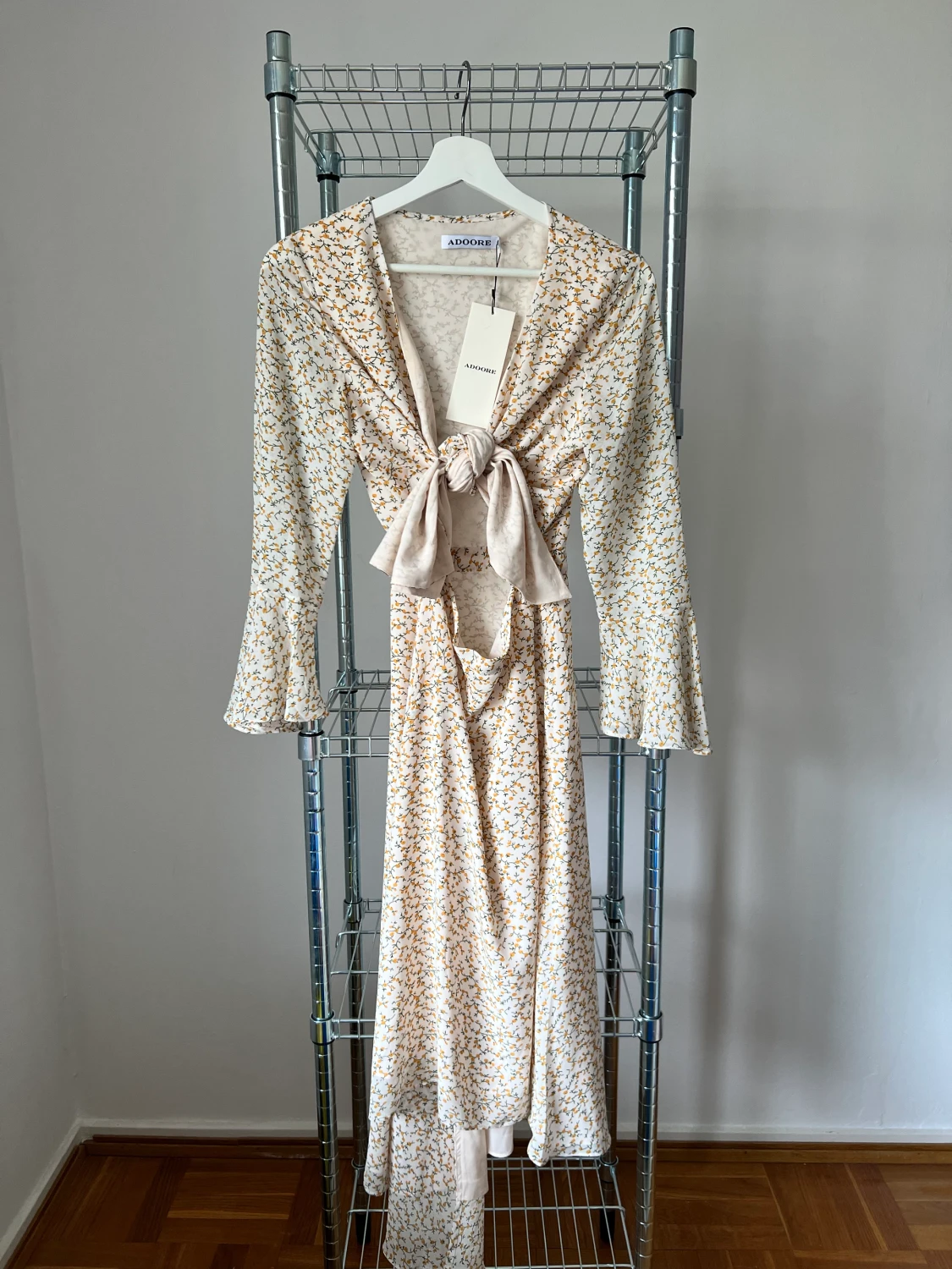 Adoore utsåld klänning, helt ny XS