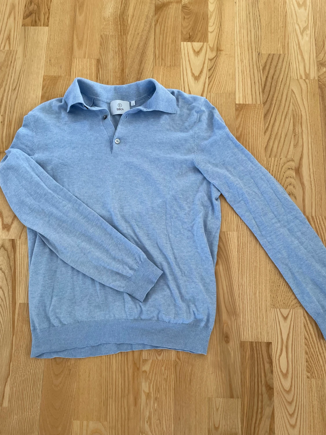 Ljusblå tröja S