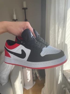 Jordans - Helt nya, försmå för mig Stl 37,5 