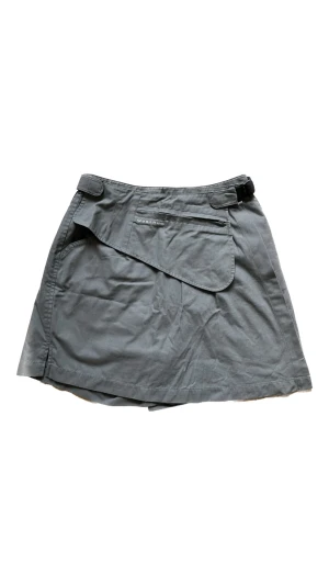 Minikjol   - Kjolshorts Xs 1 ficka som kan tas av i midjehöjd 