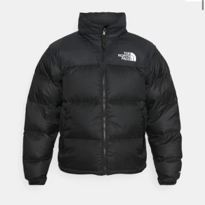 The north face jacka  -  northface jacka💕 bra skick, inga defekter och nästan aldrig använd.  Nypris 3095.😚💕