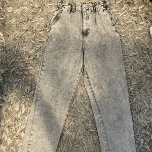 H&M jeans 75kr - BILLIGT OCH SNYGGT!!
