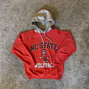 Vintage college tröja - NC state   