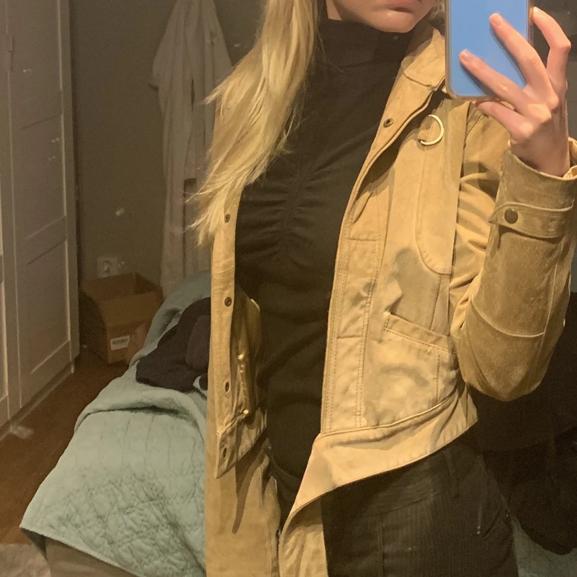 Beige skinnjacka  - 90