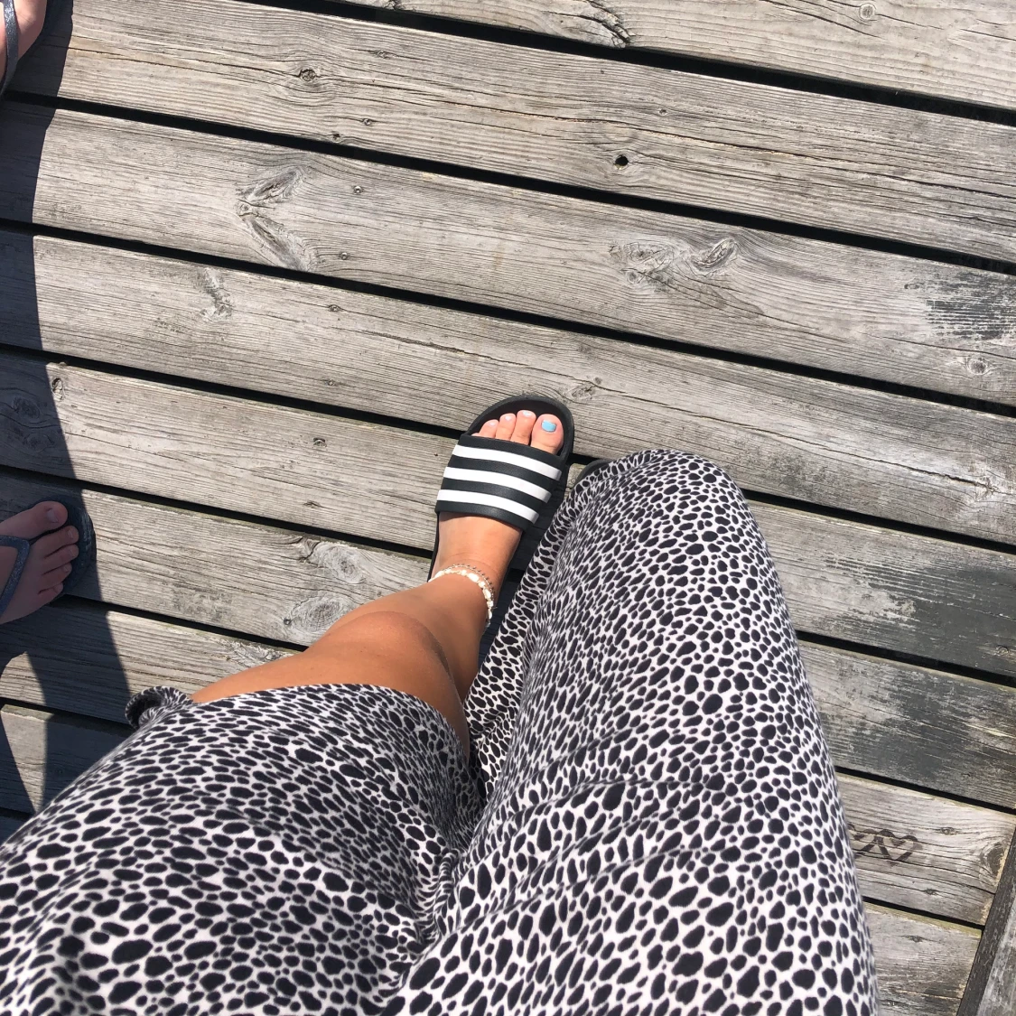 Långkjol med slits  - 90