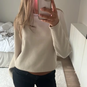 Tröja  - Cool tröja som är i helt nyskick fårn Wera