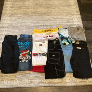 Kommer snart! - Dessa plag kommer jag lägga ut snart på min sida, ed Hardy jeansen är redan ute! Allt från nytt till vintage! Dickies, nudie jeans och mycket mera!