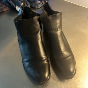 Kängor med klack - Storlek 41 Bra skick!