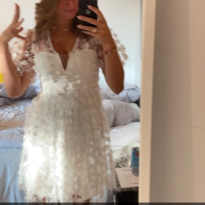 Klänning  - Så fin studentklänning!