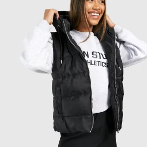 Väst från boohoo! - Väst från boohoo i storlek s-36