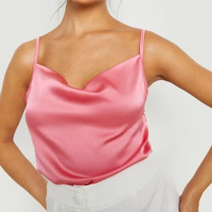 Tröja - Endast testad, det är L men skulle säga att den  är närmare M