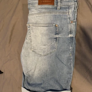 Jeansshorts Gabba  - Jeansshorts i bra skick från Gabba. Storlek w36. 