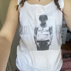 Vintage linne - Johnny Deep vintage linne, köpt secondhand och är i gott skick men lite tvättat tryck