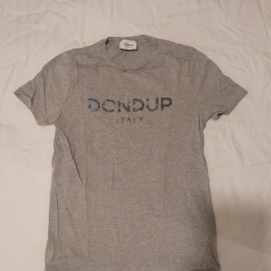 Dondup Tshirt - Skick 9/10
