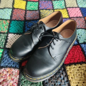 Vintage Dr Martens 1461 MADE IN ENGLAND Quilon oxfordskor - Storlek 8 (UK) Storlek 41 1/3 (EU)   Made in England   Lite använda men i gott skick!   