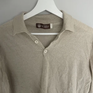 Tröja - Snygg, trendig och bekväm tröja från Morris. I storlek L men passar M. I herrmodell, säljer åt en vän.