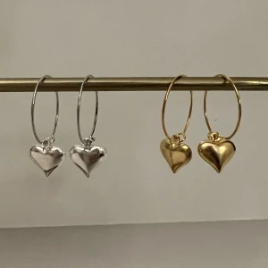 Rostfria örhängen - Rostfria örhängen  99kr + frakt