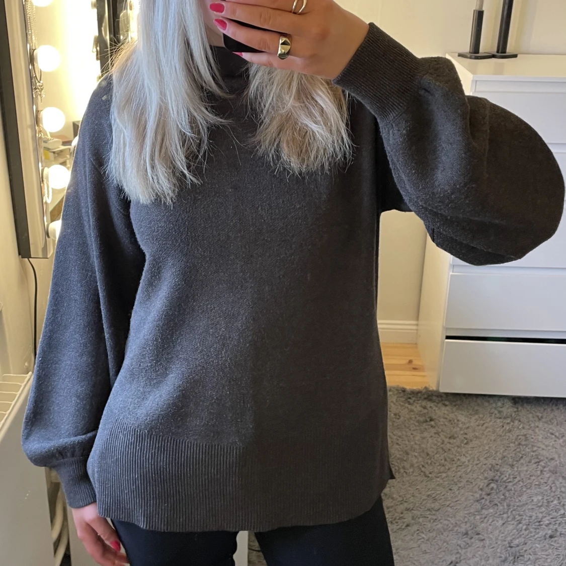 Brun stickad tröja  - 91