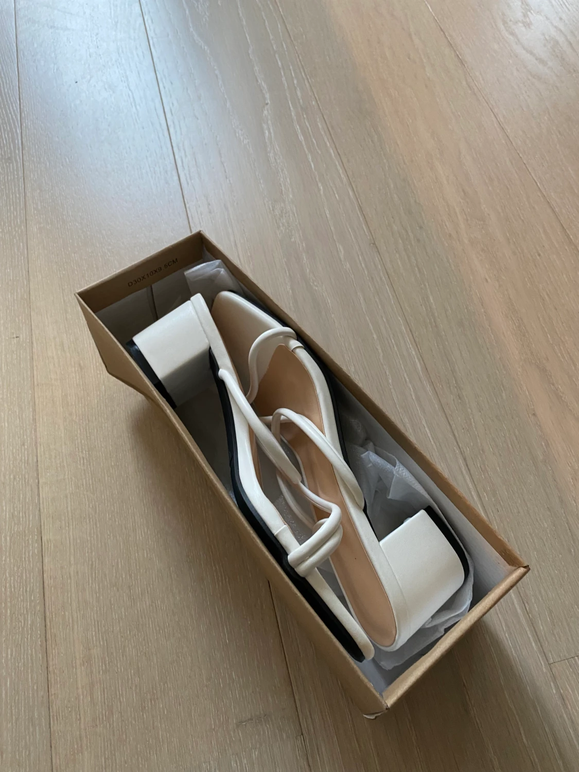 Helt oanvända klackar!👡