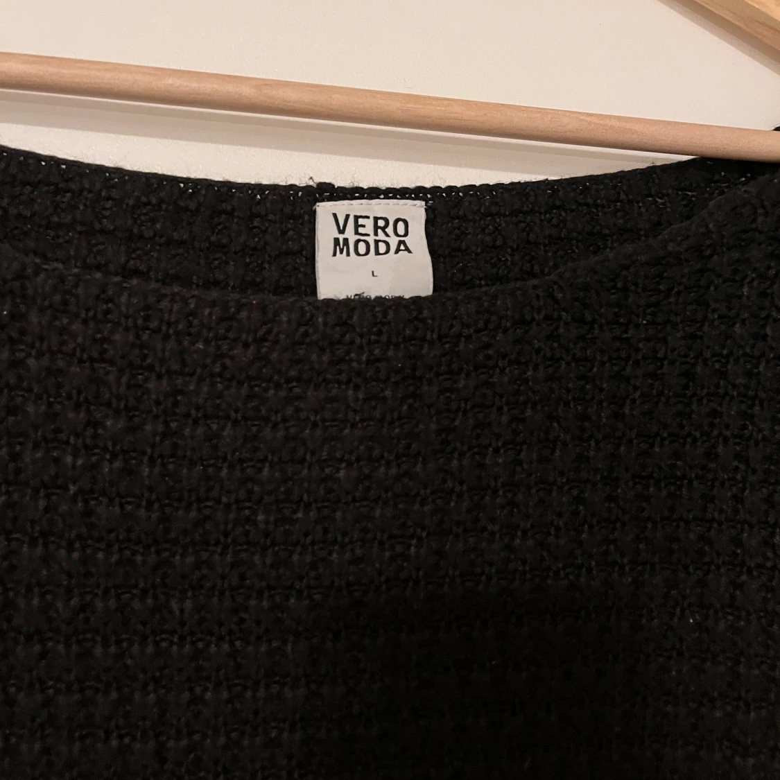 Svart tjocktröja  - 91