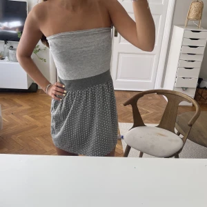 Söt klänning  - Säljer denna super söta klänning😊😍