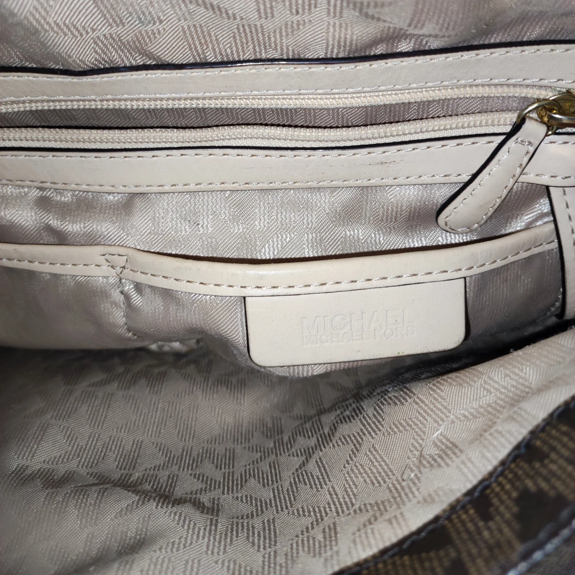 Michael Kors väska  - 91