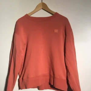 ACNE långärmad tröja. - Nästan aldrig använd acne lång ärmar tröja 