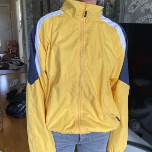 Vintage vindjacka  - Gul jacka, vintage! 