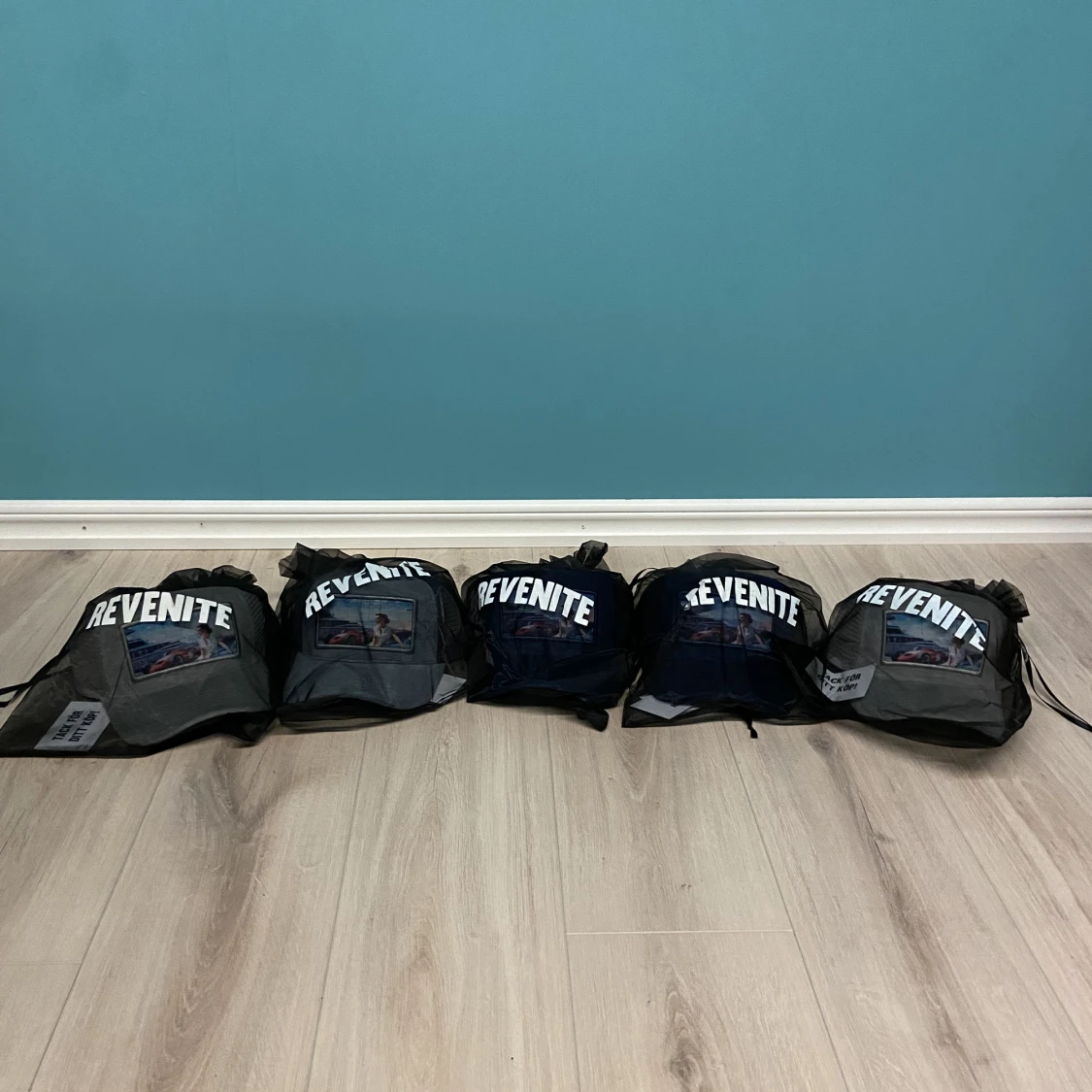 Revenite Monaco Deep Blue Velvet Cap - 90