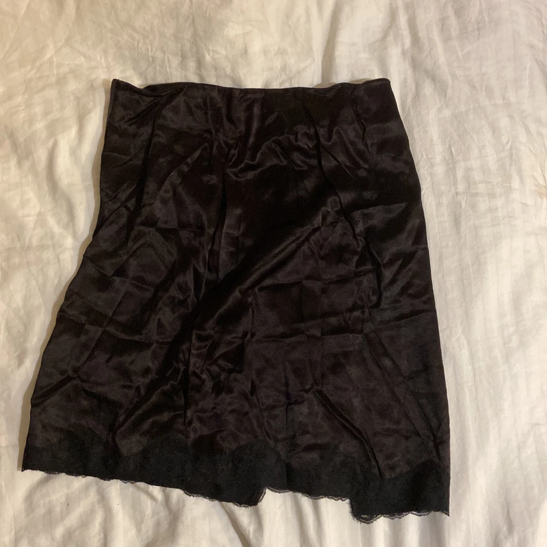 Brun satinkjol  - 90