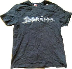 supreme - supreme tröja storlek M