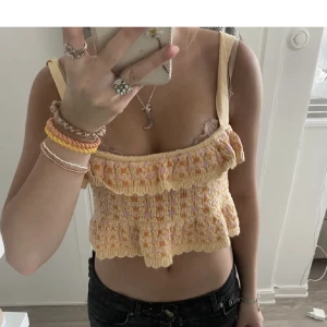 Zara topp - Sjukt söt sommar topp ifrån zara som inte säljs längre andvänd 1 gång!💗