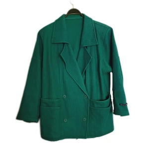 Vintage kappa  - Str. 48. Har jättestora fickor fram. Pris är diskuterbart vid snabb affär. 💖