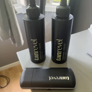 Tanrevel  - Säljer denna tanrevel som är i toppen skick, medföljer laddare och två påfyllningar i luxury dark, ena burken är 1/3 fylld och den andra är 2 /3 fylld 💗