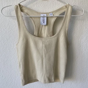 Linne - Beiget linne från collusion, köpt från asos!!