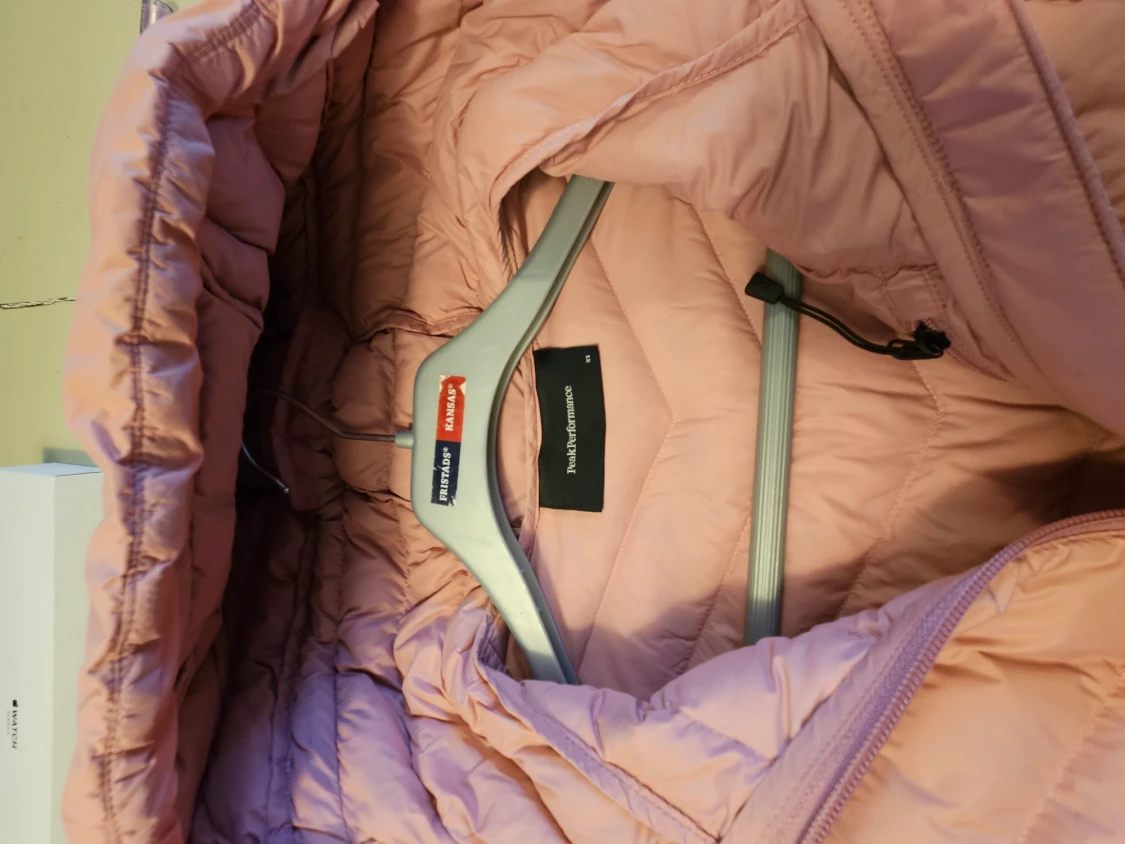 Peak performance Frost down hood  - 90