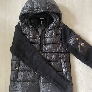 Moncler cardigan  - Moncler cardigan storlek 1 (S)