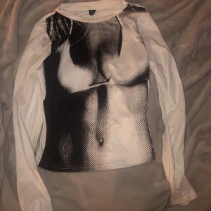 Shein tröja   - Jätte fin tröja från shein 