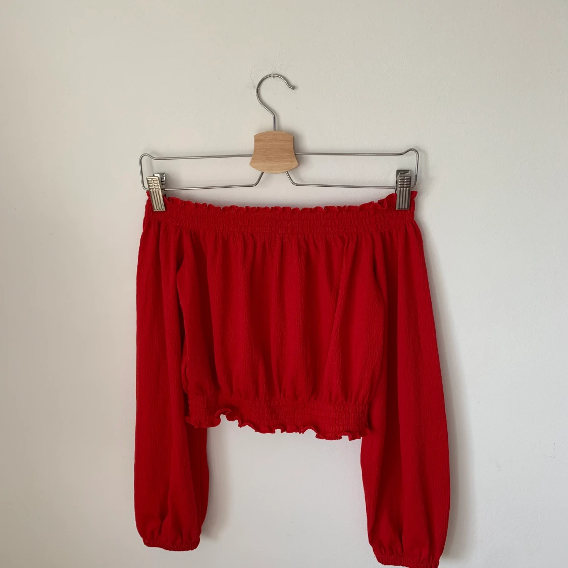 H&M off shoulder tröja strl XS - 90