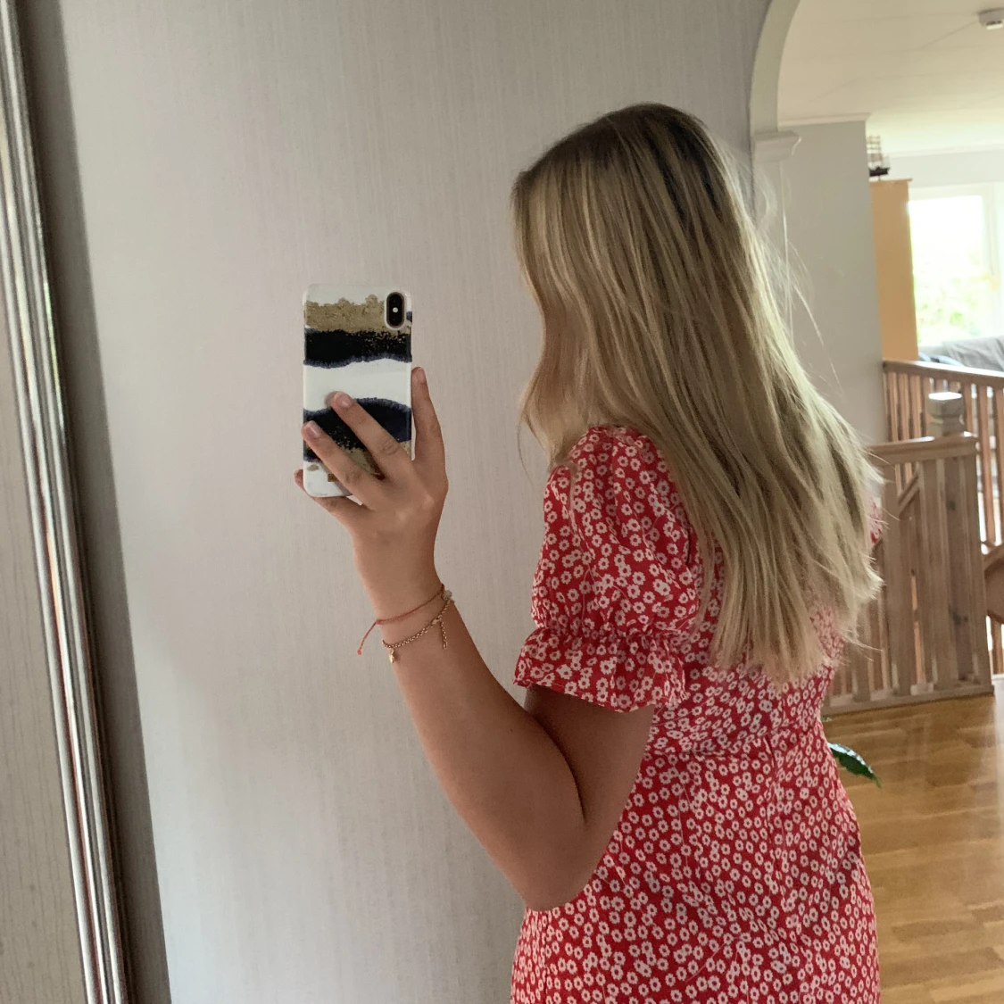 Röd blommig klänning, Chiquelle - 91