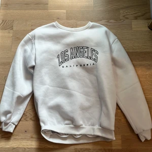 Tröja - Säljer i bra skick. Alldrig använt.