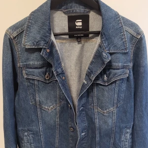 G-Star jeans jacka - Nästan som ny jeans jacka från g star. Storlek Medium. Herr