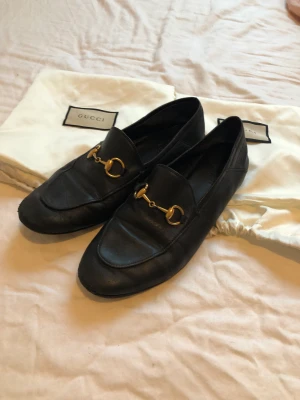 Gucci loafers - Gucci jordaans. Synbara resultat tecken på användning.  Nypris 8000 