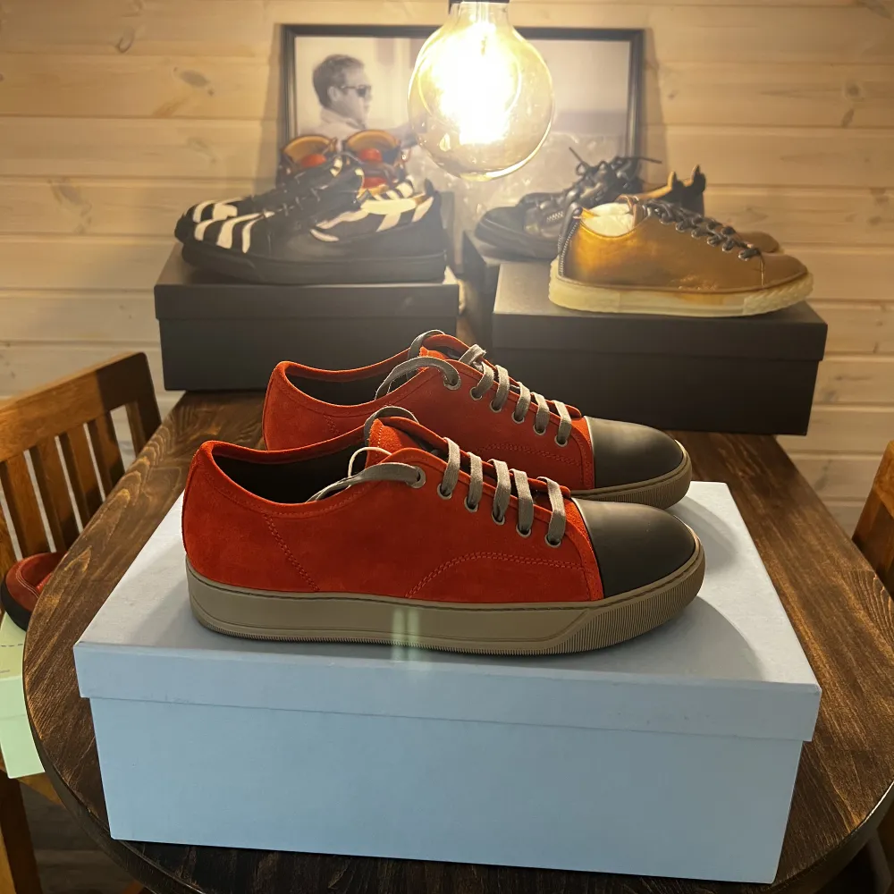 Lanvin Cap Toe Sneakers UK 5/EU 39, sitter som 40  Helt nya med originallåda, dustbag och extra skosnören Nypris €390, mitt pris 1800kr. Skor.