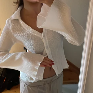 Topp - Aldrig använt , strl 36