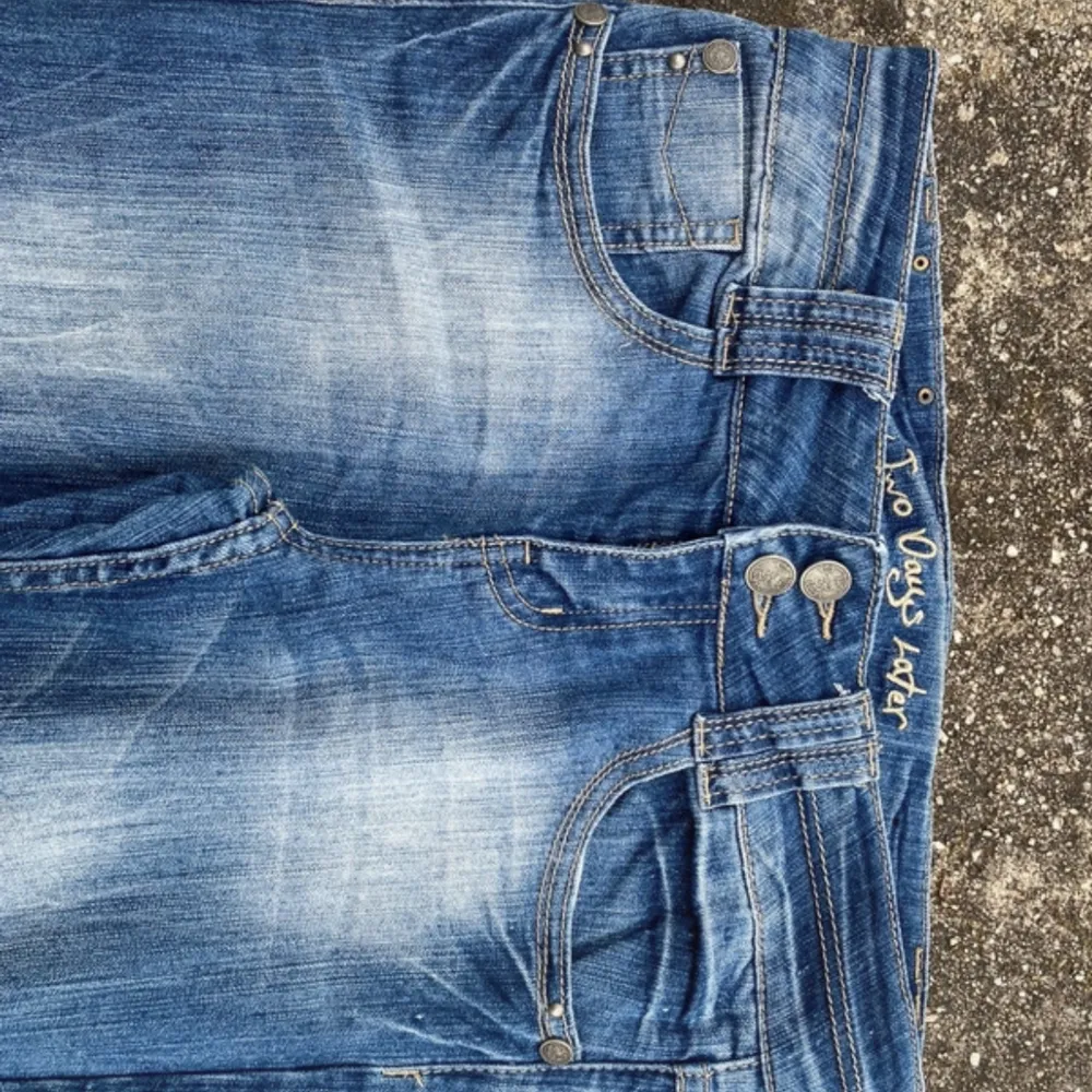 Supernice lågmidjade jeans  98cm x 36cm. Jeans & Byxor.