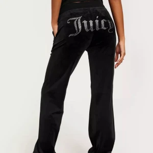 Juicy couture byxor - säljer mina juicy byxor då dom inte kommer till användning 